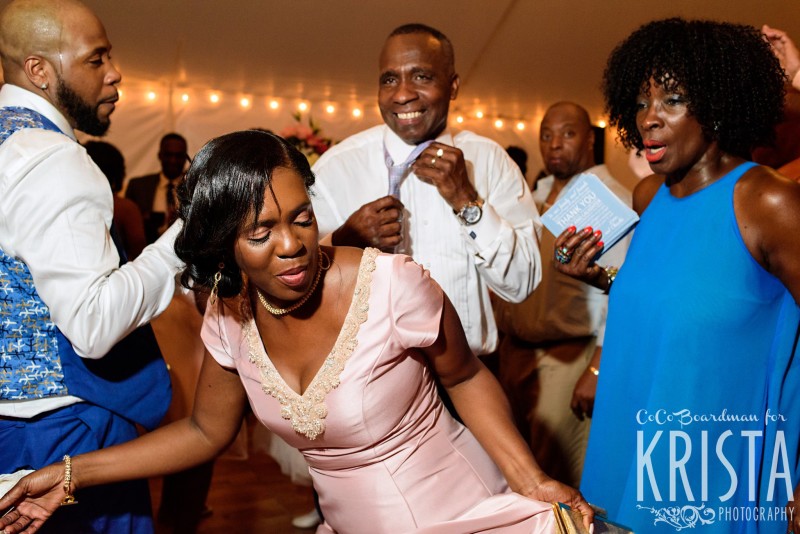 guests dancing to the music at reception © Krista Photography - www.kristaphoto.com
